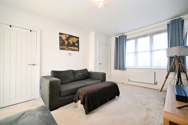15, Kerry Hill Drive, Rugby photo 4