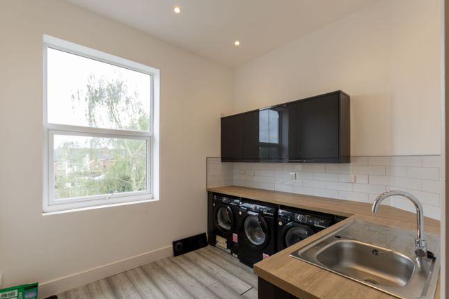 Flat C, 65, Bloxwich Road South, Willenhall photo 4