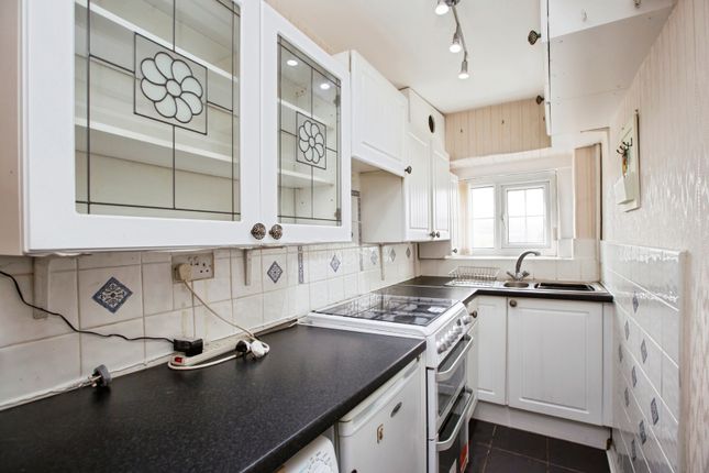 9, Water Hill, West Yorkshire photo 4