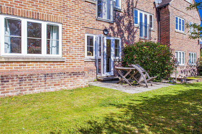 Flat 1, 30 Chiltern Court, Flat 1, 30 Chiltern Court, Goring on Thames photo 4