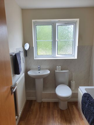 Town house to rent in Lister Close, Exeter