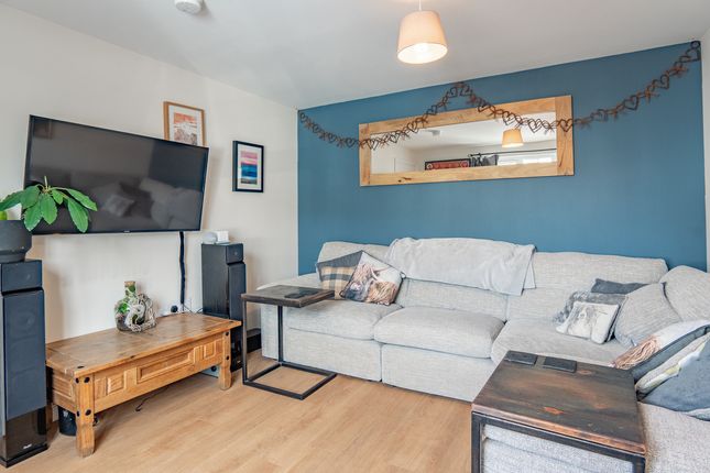30, Eilean Donan Road, Inverness photo 3