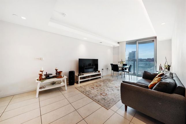 Thumbnail Flat for sale in Hoola Apartments, Royal Victoria Dock