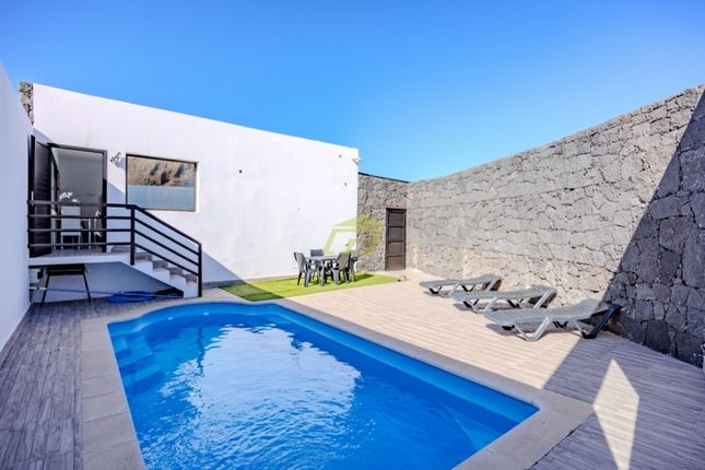 Thumbnail Apartment for sale in Tinajo, Lanzarote, Spain