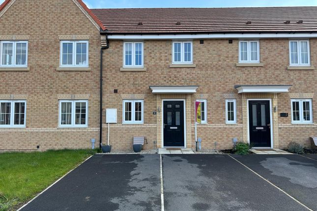 Terraced house for sale in Bay Street, Thorpe Willoughby, Selby