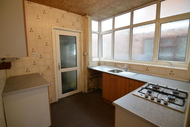 Thumbnail Semi-detached house to rent in Sudeley Avenue, Leicester