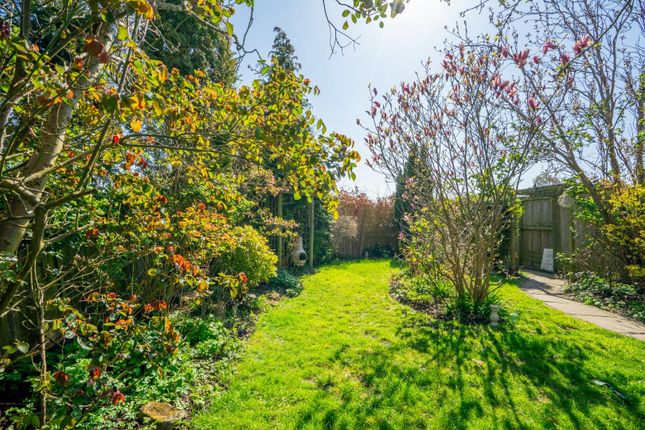 26, Chestnut Grove, York photo 2
