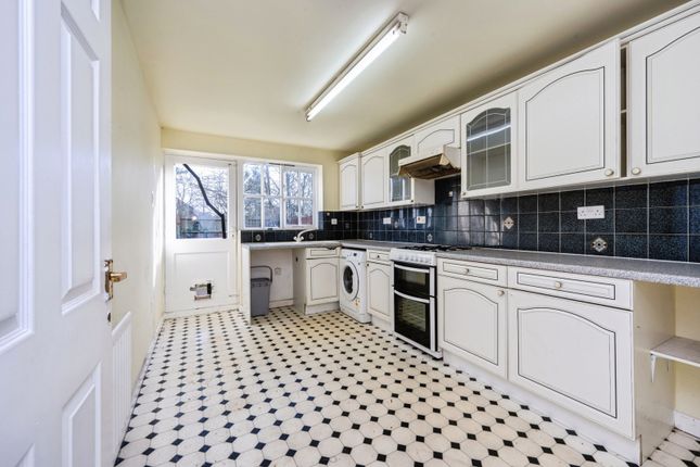 53, Hillesden Avenue, Bedford photo 3