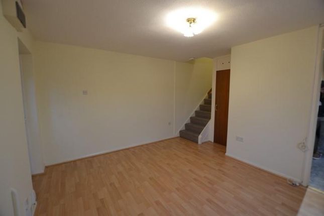 2, Sargent Close, Exeter photo 4