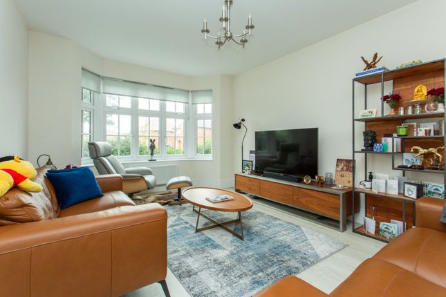 6, Hoplands Road, Canterbury photo 2