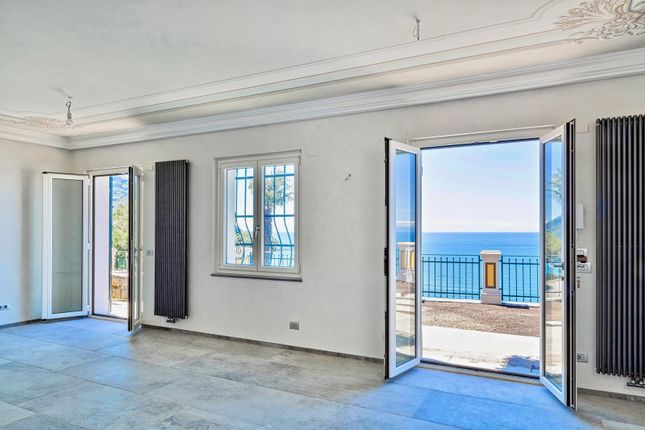 Property for sale in Villa Panorama, Via Aurelia 67, Camogli, Liguria, 16032