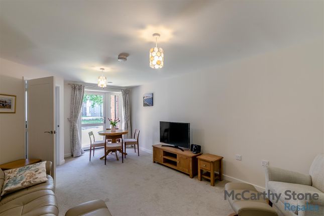 2 Queens View, 64 Ack Lane East, Stockport photo 4