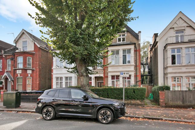 Thumbnail Flat for sale in Park Avenue, Willesden Green