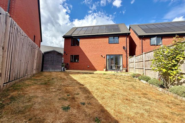 33, Brunel Way, Whiteley photo 3