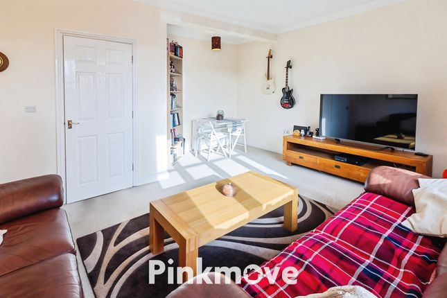 Flat 6, St. Cecilia Court, Gold Tops, NEWPORT photo 4