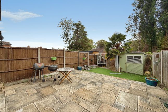 58, Highclere Road, Hampshire photo 3