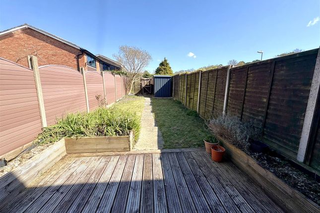 32, Howerts Close, Warsash photo 2