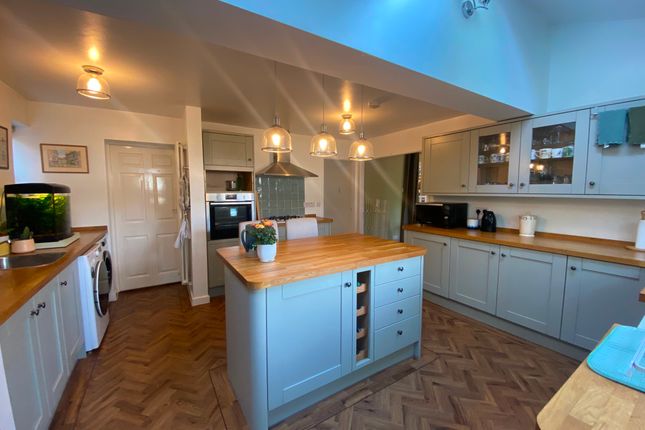 9 Fishermans Close, Sandbach photo 3