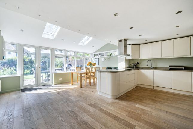20 Reynolds Close, Tonbridge photo 4
