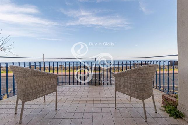Thumbnail Apartment for sale in Via Spiaggia, Sicily, Italy