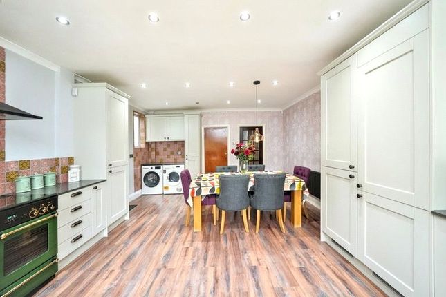 42, Riley Crescent, West Midlands photo 4