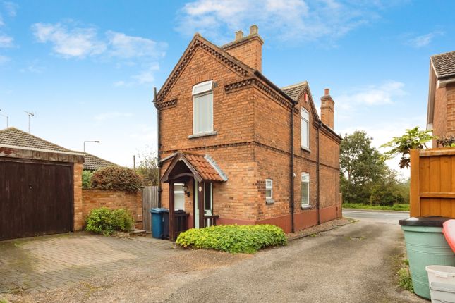 Thumbnail Cottage for sale in Grantham Road, Radcliffe-On-Trent, Nottingham