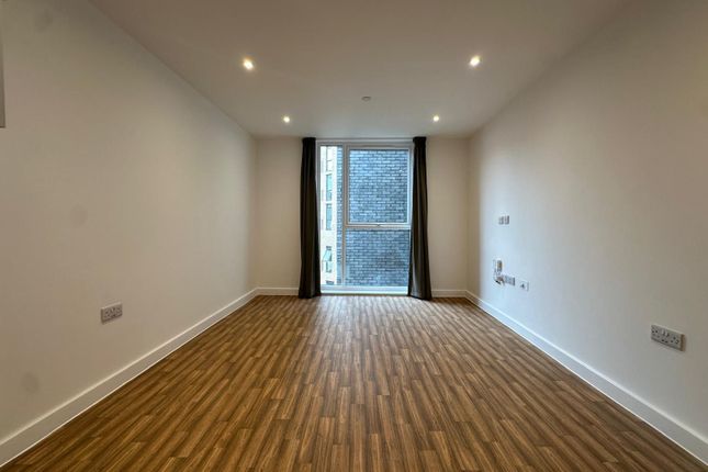 *AD ONLY* Flat E46, Fleet Court Block E, 27 Old Milton Street, Leicester photo 3
