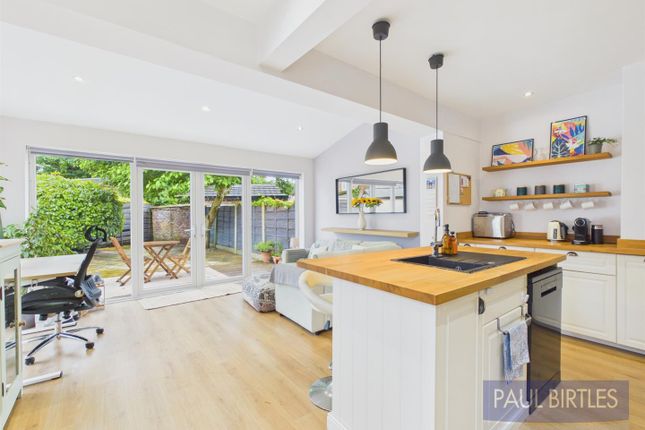 1, Laburnum Road, Manchester photo 3