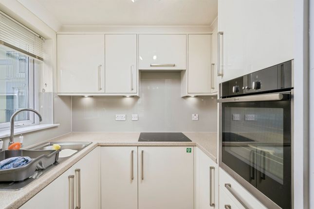 9, Grosvenor Court, Western Road, Ivybridge photo 3