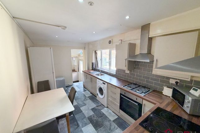 54 Broxholme Lane, Doncaster photo 3
