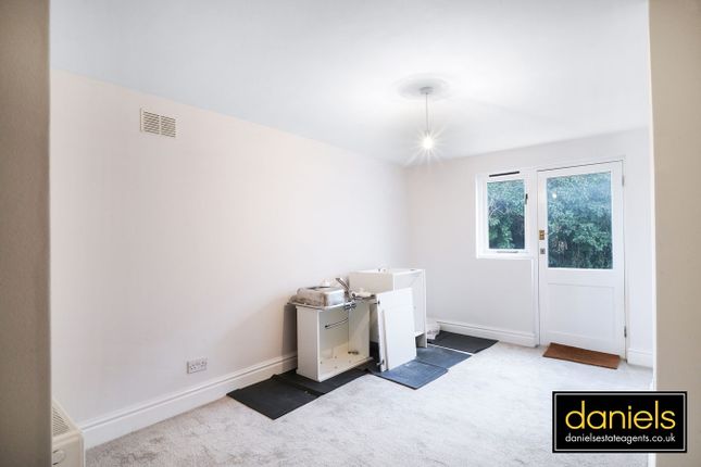 Flat for sale in Fortune Gate Road, Harlesden, London