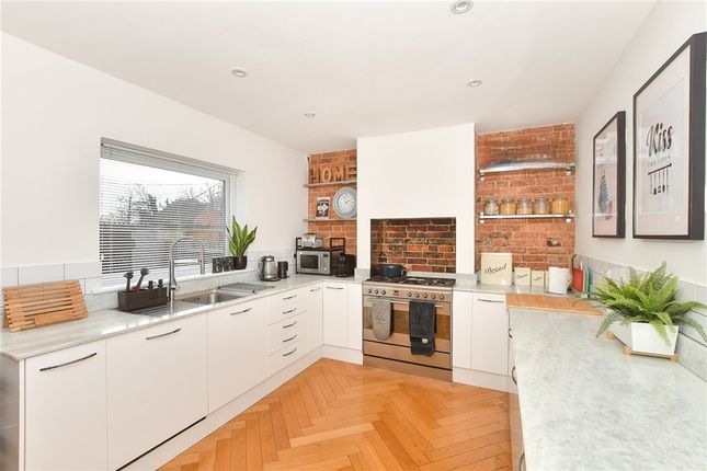 4-bed house on Glebe Road Cuckfield, Haywards Heath, £600,000