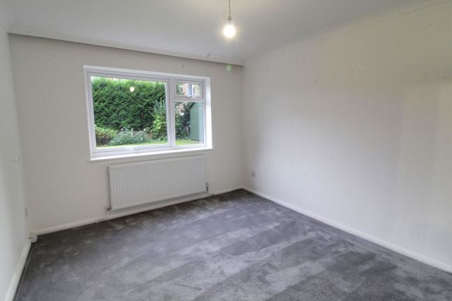 Lucinda Court, Lincoln Road, Enfield photo 3