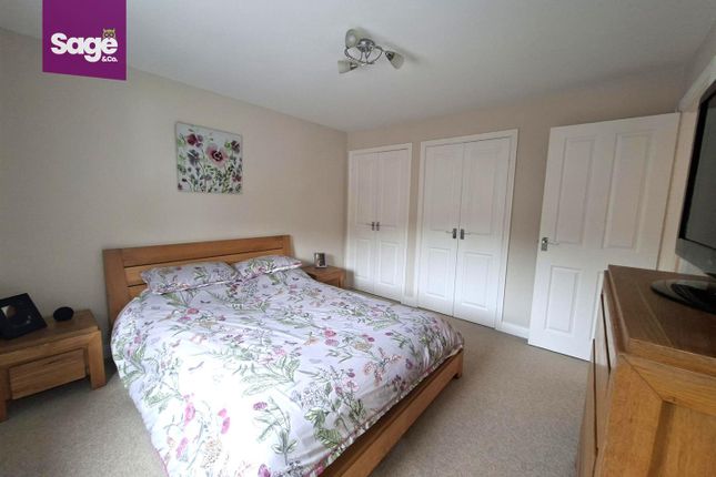 13, Mill Court, Newport photo 5