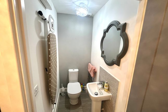10, Garner Road, NOTTINGHAM photo 4