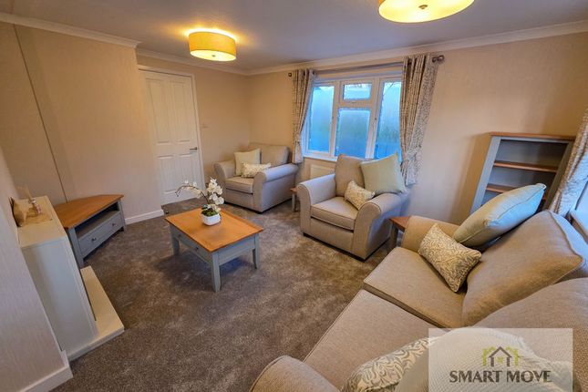 16, Meadow Park, Plox Brow, Preston photo 4