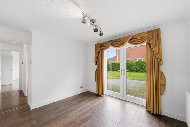 15, Belfry Way, Nottingham photo 4
