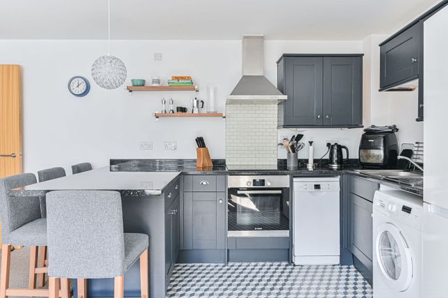Kenton Apartments, Clapham photo 3