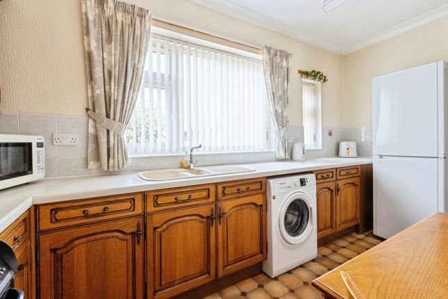 47, Second Avenue, Fitzwilliam, Pontefract photo 4