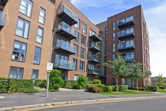 Flat for sale in Station Road, Borehamwood