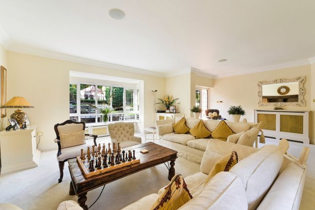 18, Brassey Hill, Oxted photo 3