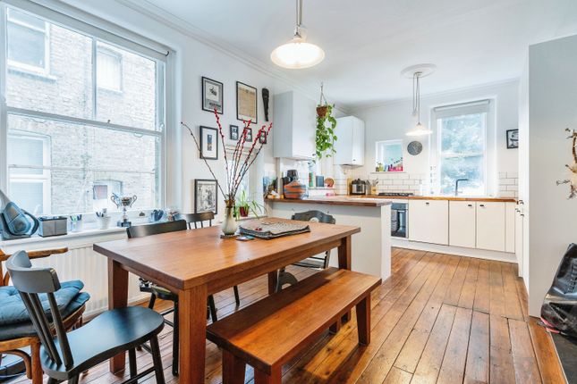 Thumbnail Flat for sale in Holmleigh Road, Stoke Newington
