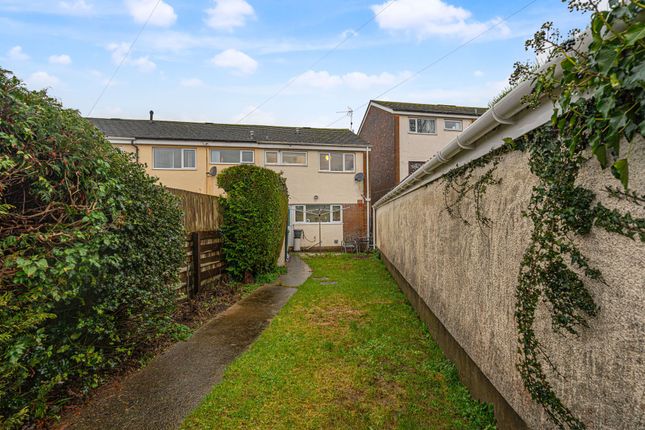 26 Longbridge Estate, Newport photo 4