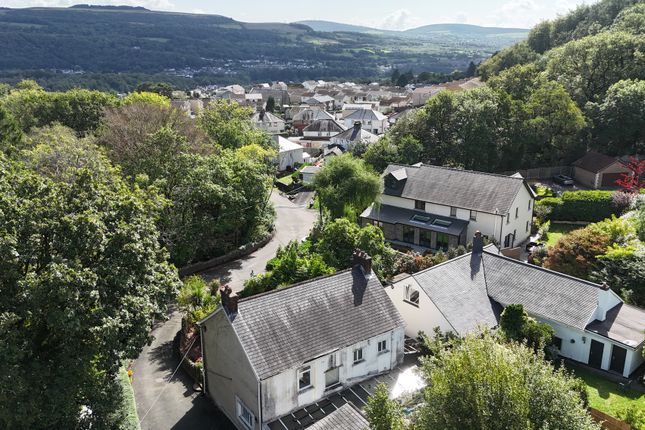 Main Road, Neath photo 2