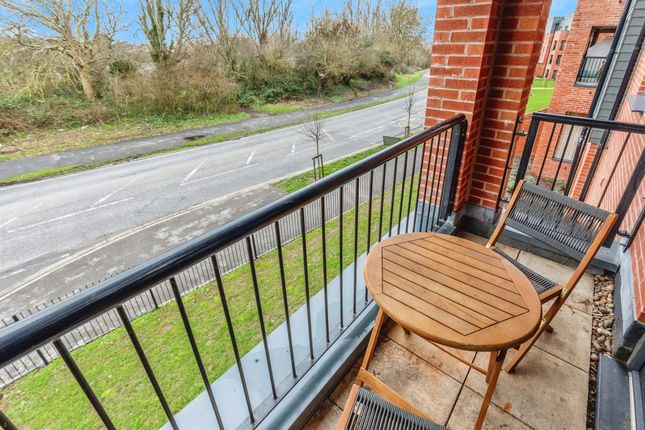 Flat 14, Lime Tree House, Hawkfield Road, Bristol photo 2