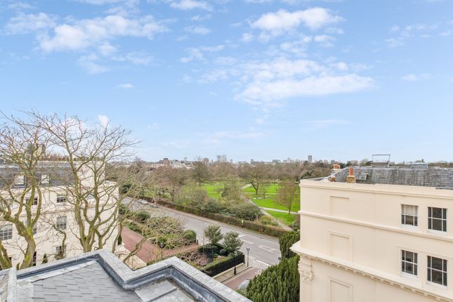 Terraced house to rent in Chester Terrace, Regents Park