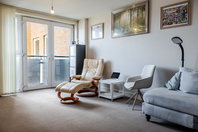 Quadrivium Point,Flat 42, Tuns Lane, Slough photo 2
