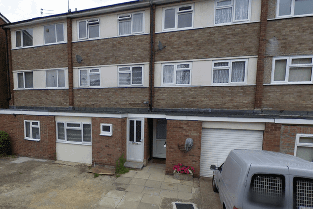 4 Bed Terraced House For Sale Broomcroft Avenue, Yeading Ub5