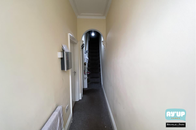 Room 3, 116 Milton Walk, Doncaster photo 5