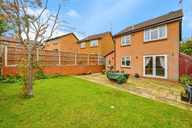 6, Robin Close, Uttoxeter photo 2